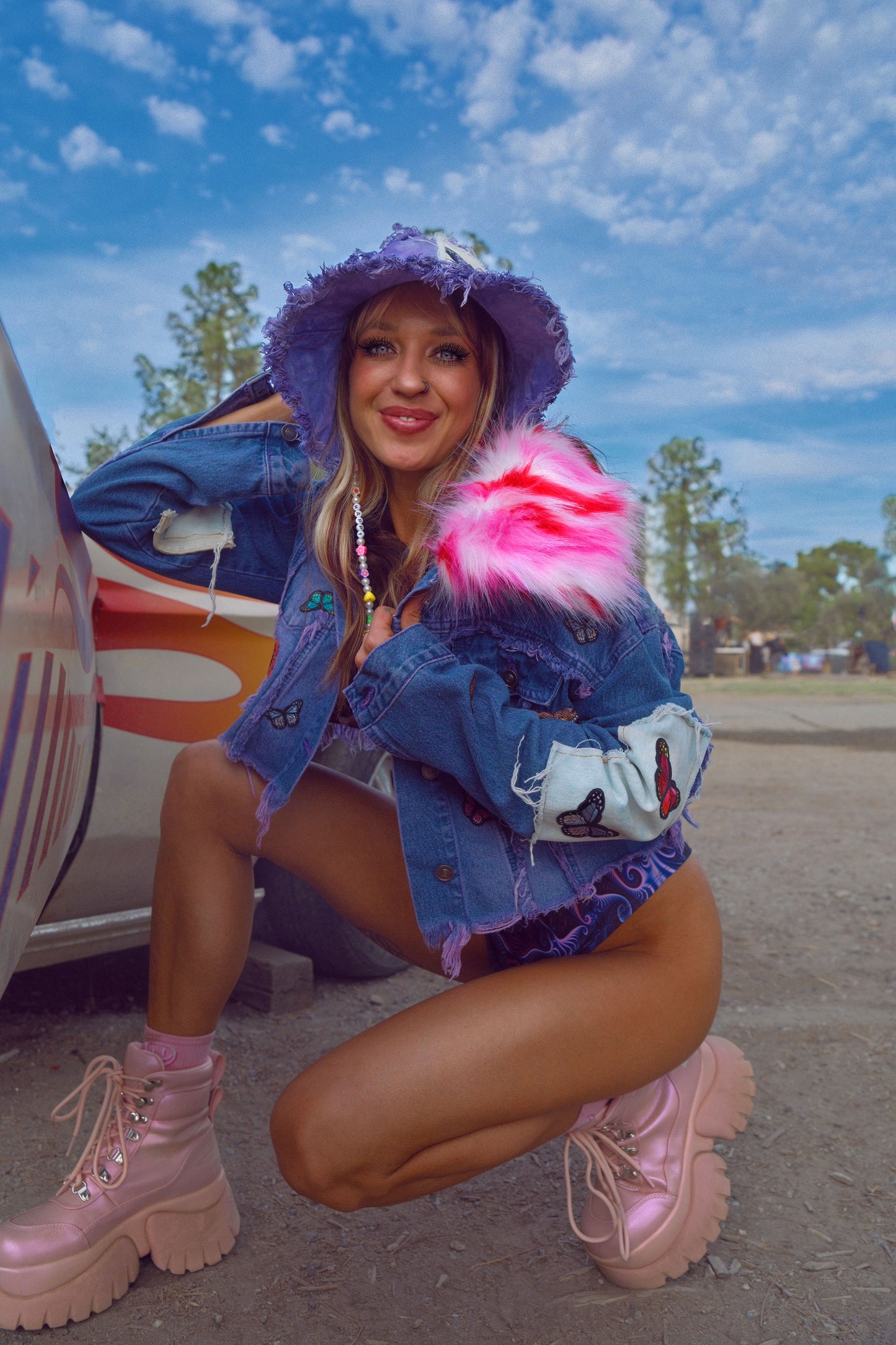 Hippie Fly Bucket Hat